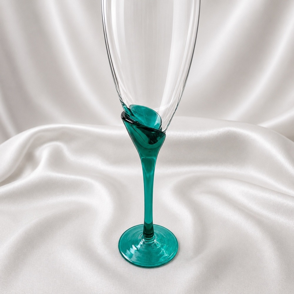 Libbey Domaine Juniper Green Champagne Flutes Set of 4 Green Stem 9.75 inch - Picture 8 of 16